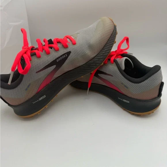 Brooks Catamount Womens Running Ultra Trail Shoe Alloy Pink Black US 9 - Picture 2 of 11